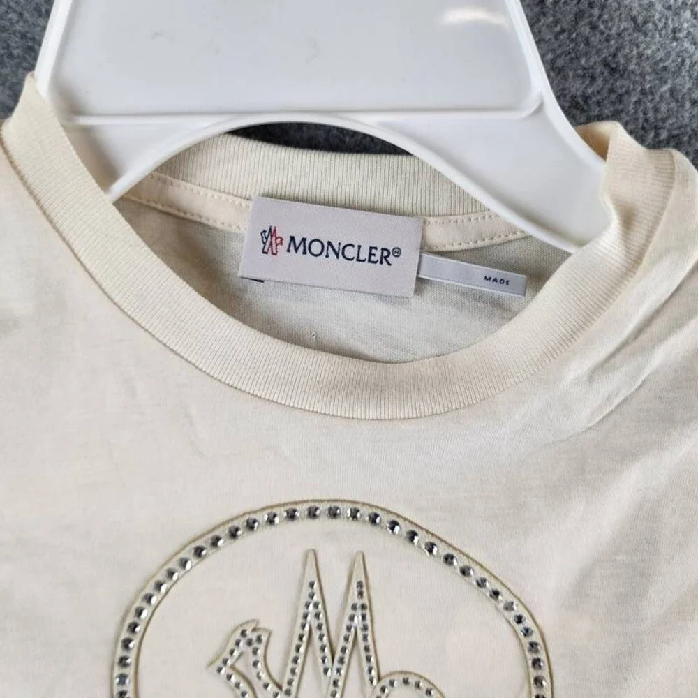 Moncler Logo Studded Graphic T-Shirt Girls 4A Cream Short Sleeve Crew Neck